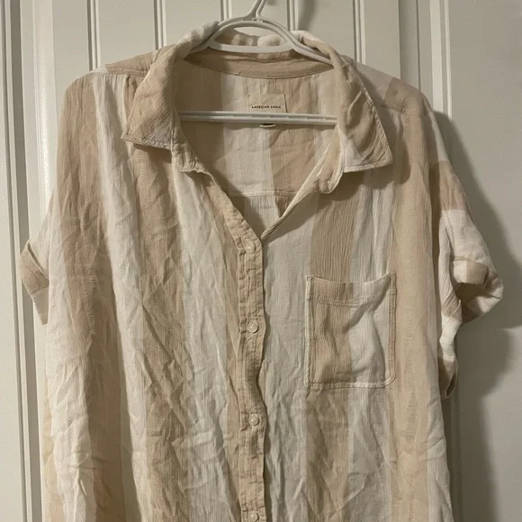 Flowy button down - Picture 1 of 4